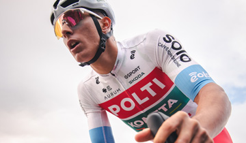 Maillot oficial del equipo Polti Kometa 2024