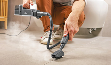 Polti Vaporetto Style limpieza de las juntas de los azulejos del baño