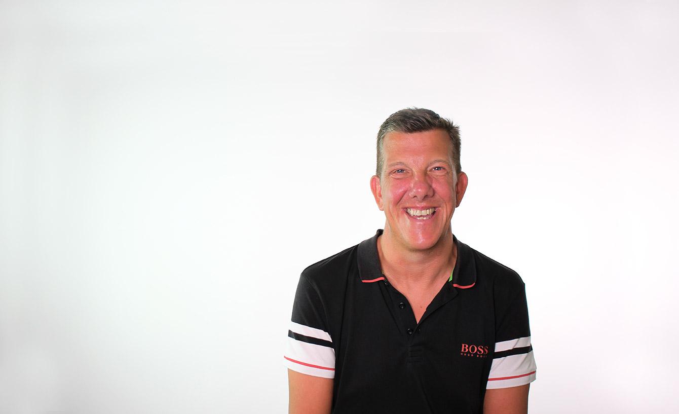 Cooperación y confianza mutua entre colegas para alcanzar los objetivos.