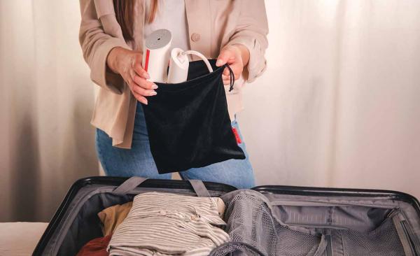 Cómo limpiar maletas: elimina olores y bacterias de maletas con vapor tras tus viajes