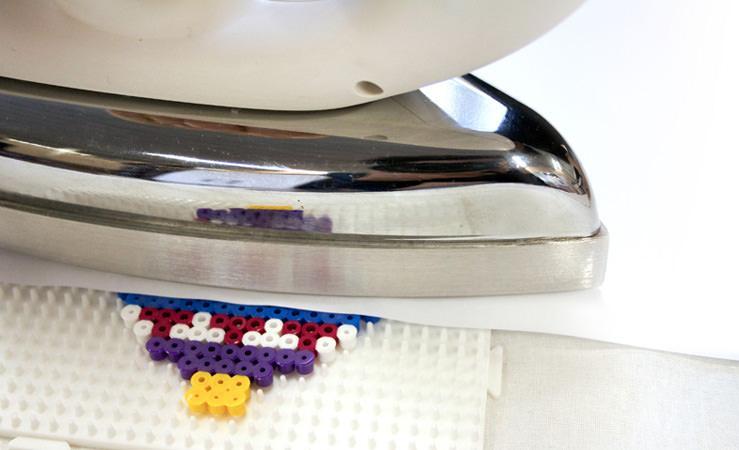 Wrap-up natalizi con le perline da stirare