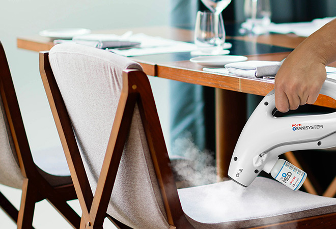 Polti, desinfección con vapor de silla tapizada
