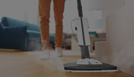 Polti Vaporetto Style limpiando parquet