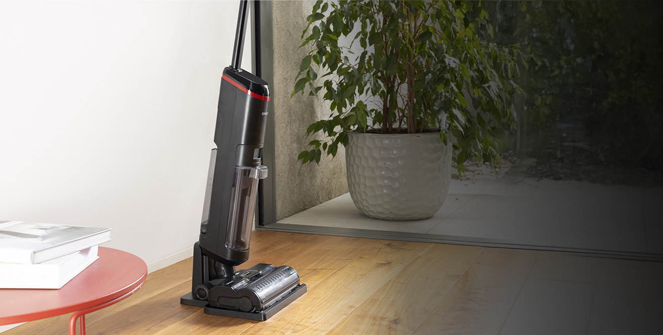 Selfcleaning on the heating base